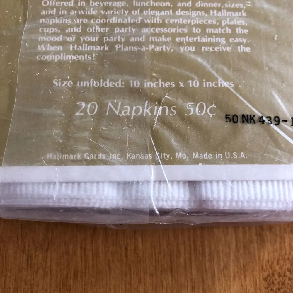 VINTAGE NEW Hallmark Paper Napkins Set of 2 Dinner Cocktail Bridal Wedding Dove